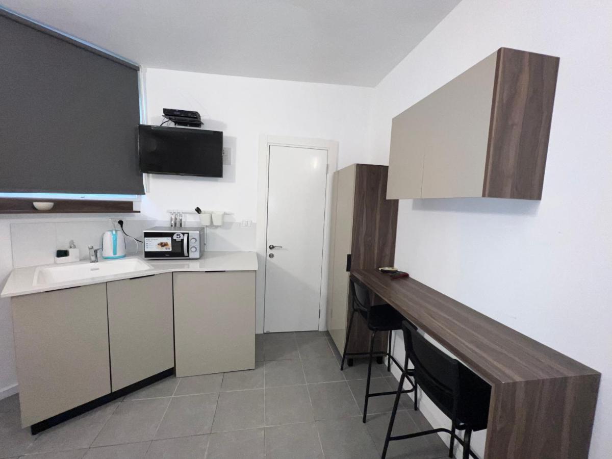 Aspentlv - Hacarmel Market Apartments & Studios Tel Aviv Esterno foto