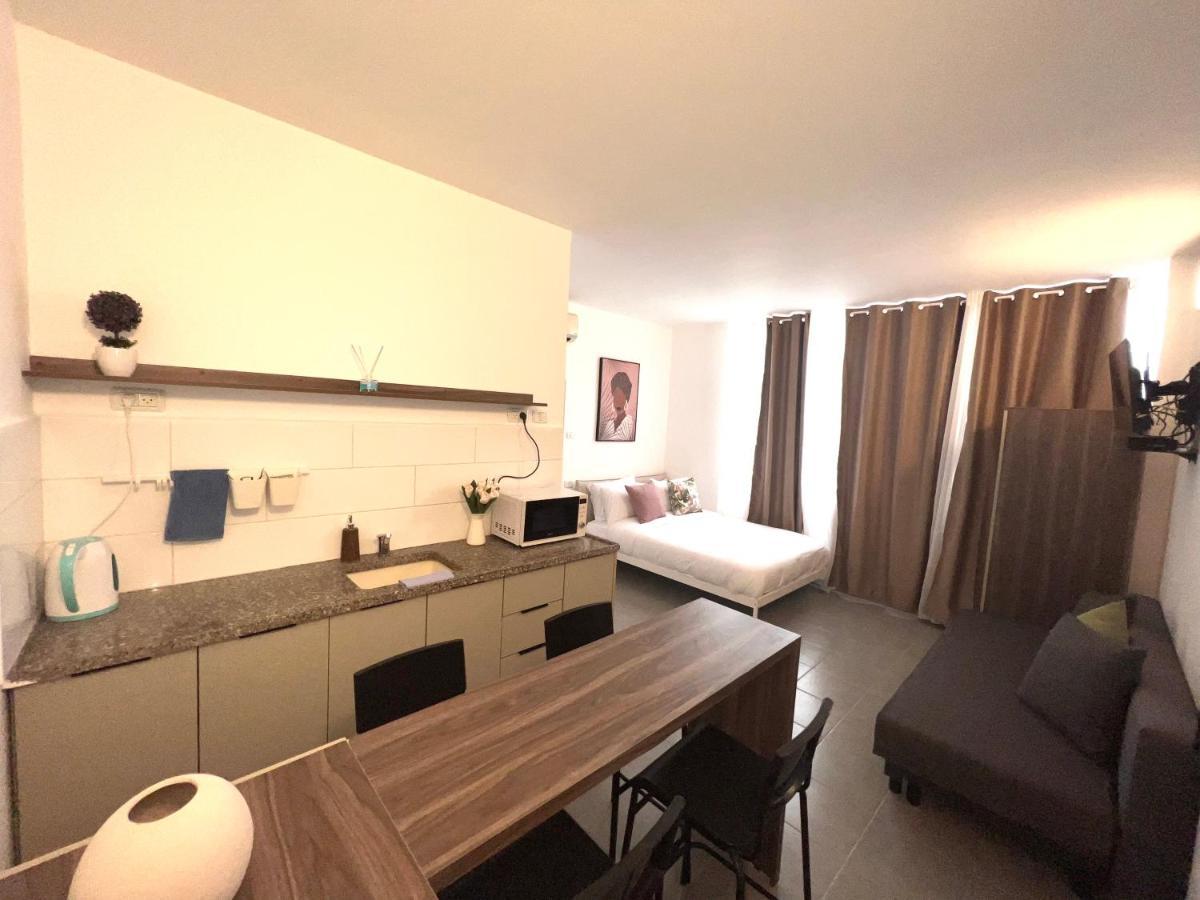 Aspentlv - Hacarmel Market Apartments & Studios Tel Aviv Esterno foto